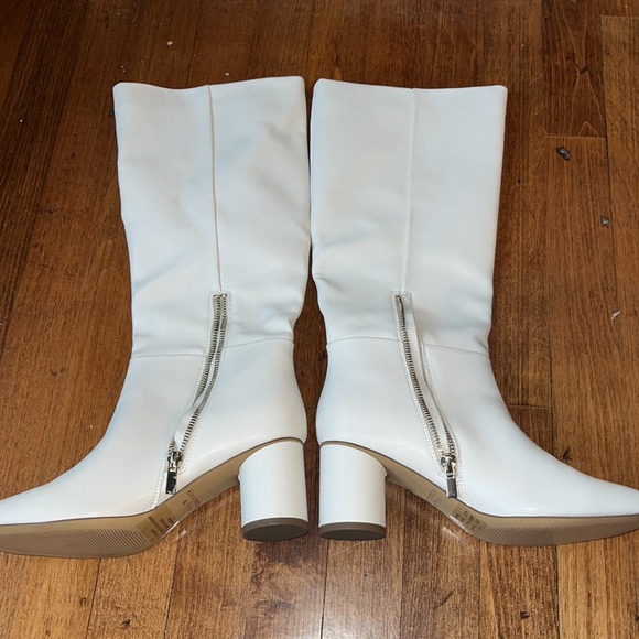 Abercrombie Tall Heeled Boots - Picture 2 of 11